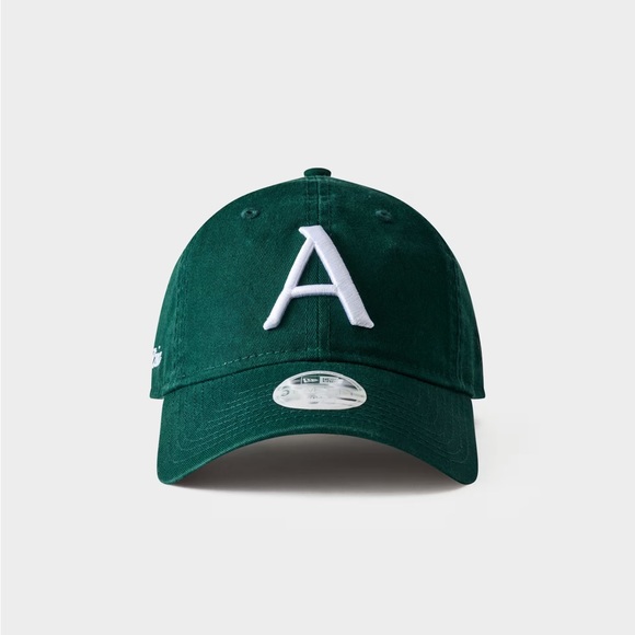 Aritzia Accessories - NWOT Aritzia New Era x Aritzia 9TWENTY Hat Washed Scarab Deep Hunter Green